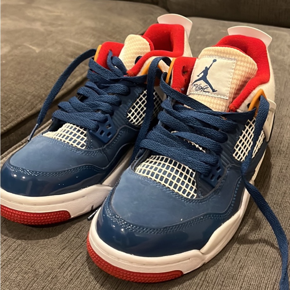 Women’s jordan 4 “messy room”